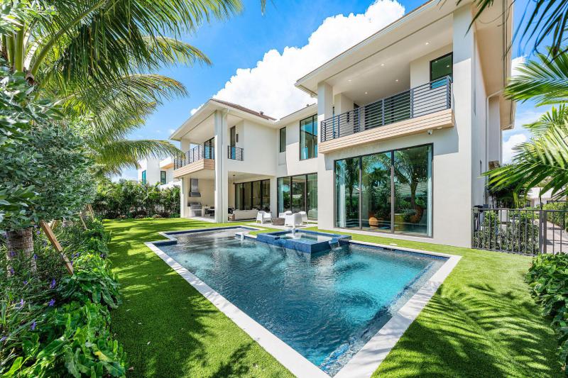  Single Family Homes Photo 20:  Boca Raton,  FL 33432