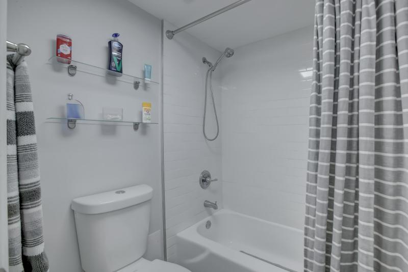  Condo & Townhome Photos