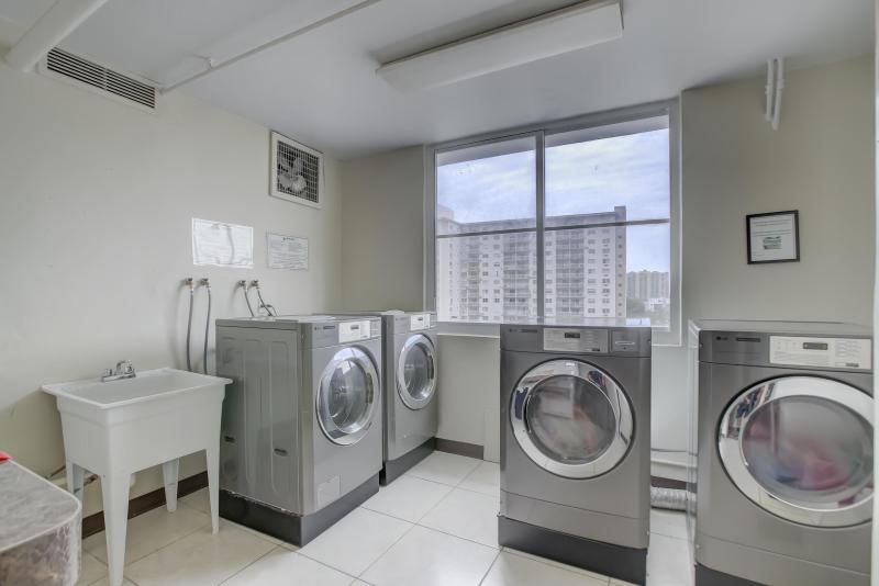  Condo & Townhome Photos