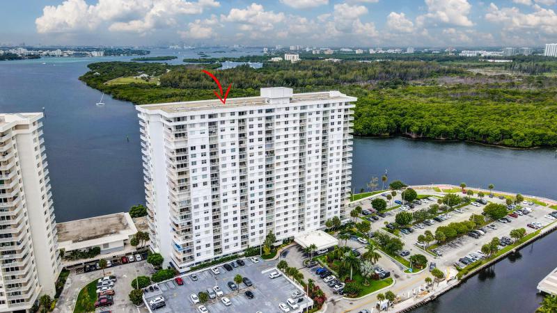  Condo & Townhome Photos