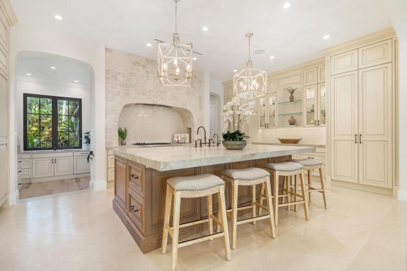  Single Family Homes Photo 13:  Palm Beach,  FL 33480