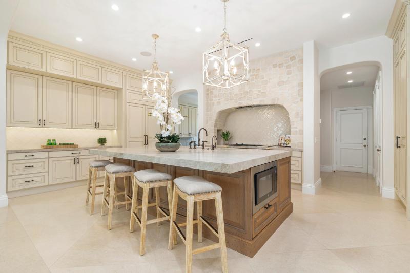  Single Family Homes Photo 14:  Palm Beach,  FL 33480