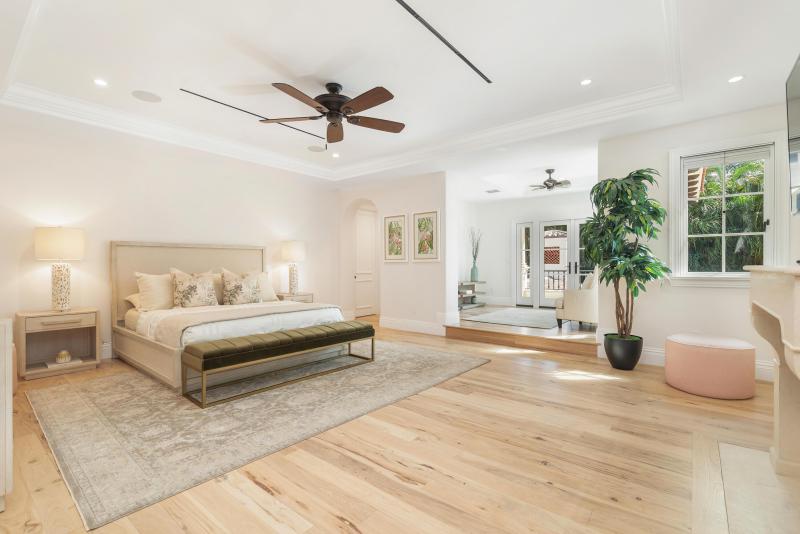  Single Family Homes Photo 23:  Palm Beach,  FL 33480