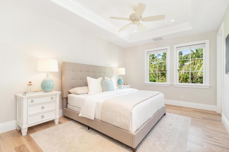  Single Family Homes Photo 33:  Palm Beach,  FL 33480