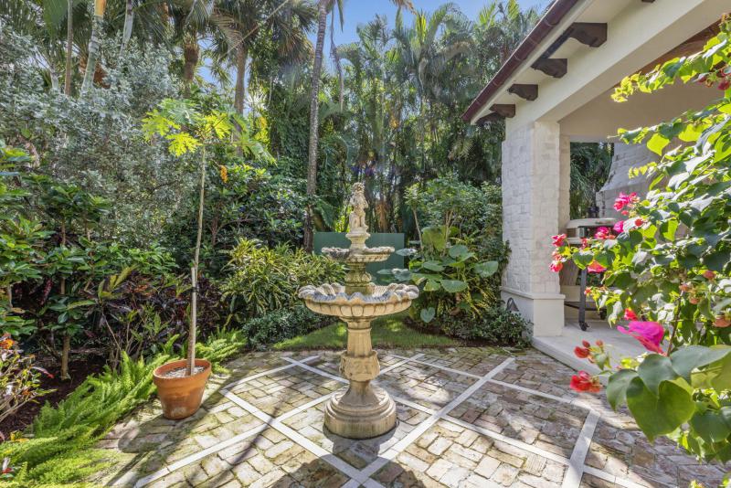  Single Family Homes Photo 48:  Palm Beach,  FL 33480