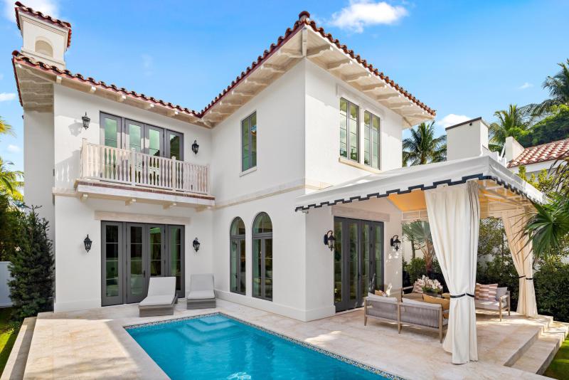 Single Family Homes Photo 10:  Palm Beach,  FL 33480
