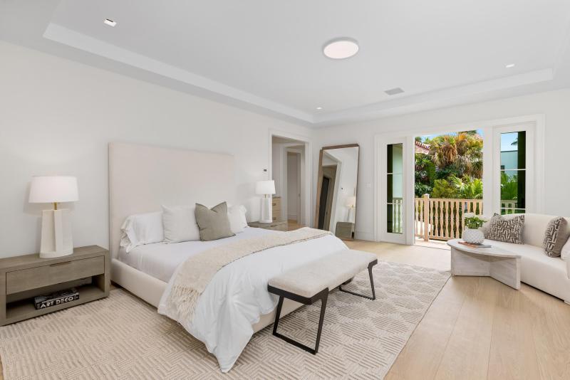  Single Family Homes Photo 16:  Palm Beach,  FL 33480