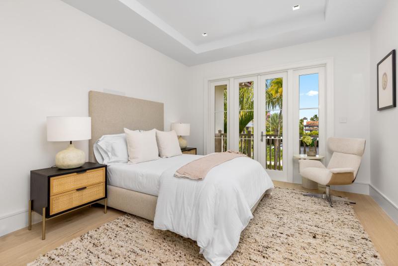  Single Family Homes Photo 24:  Palm Beach,  FL 33480