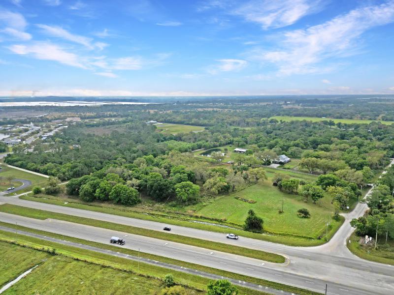  Commercial & Industrial Land Images 