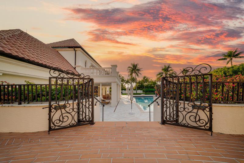  Single Family Homes Photo 100:  Manalapan,  FL 33462