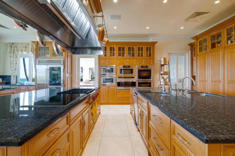  Single Family Homes Photo 28:  Manalapan,  FL 33462