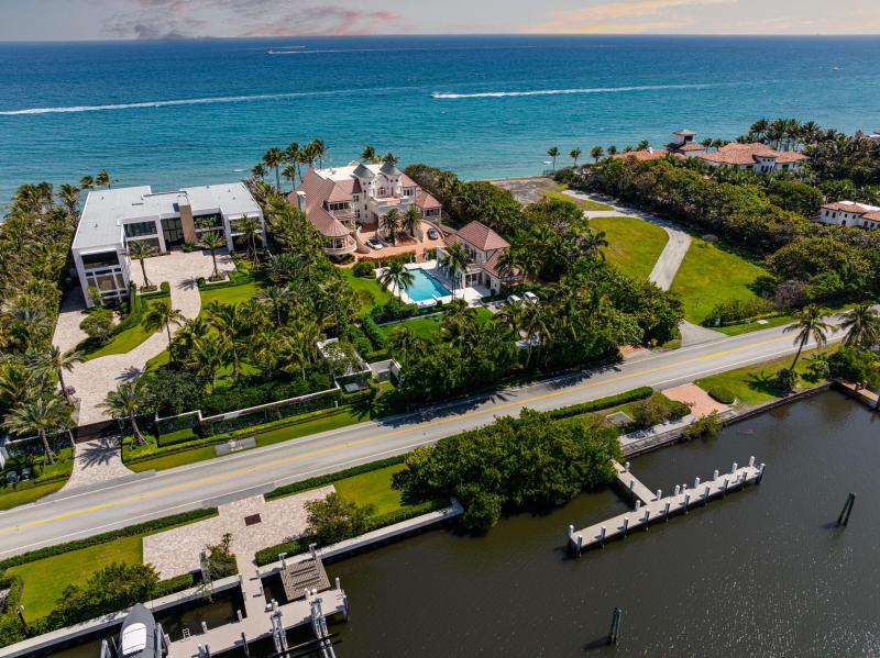  Single Family Homes Photo 3:  Manalapan,  FL 33462