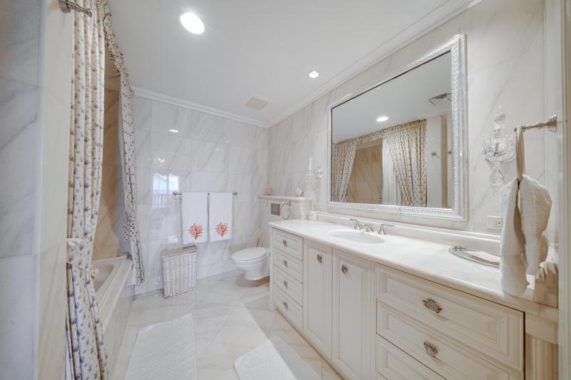  Single Family Homes Photo 66:  Manalapan,  FL 33462