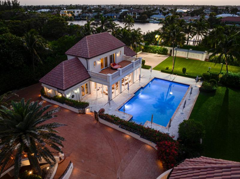  Single Family Homes Photo 99:  Manalapan,  FL 33462