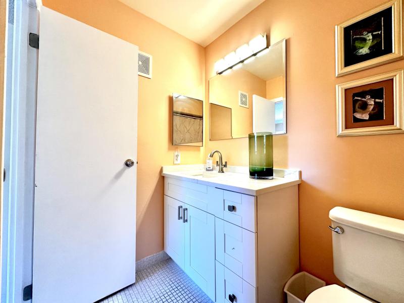  Condo & Townhome Photos