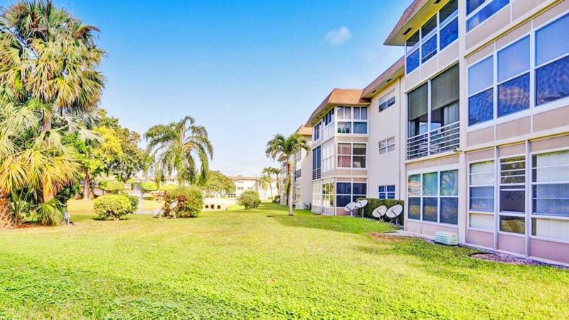  Condo & Townhome Photos