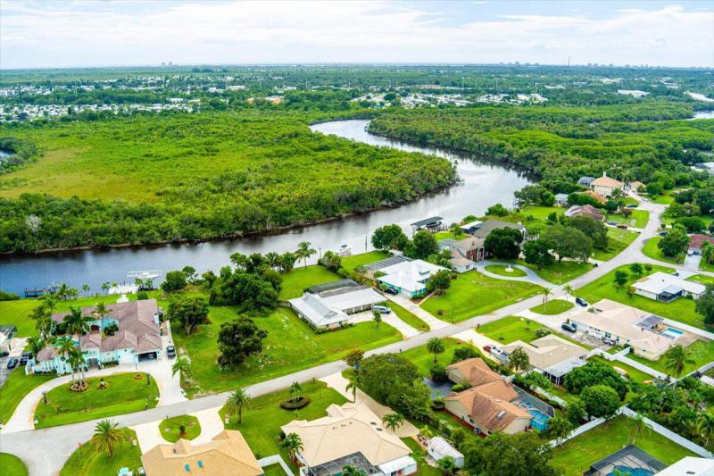 Duplex, Triplex and Fourplex Images