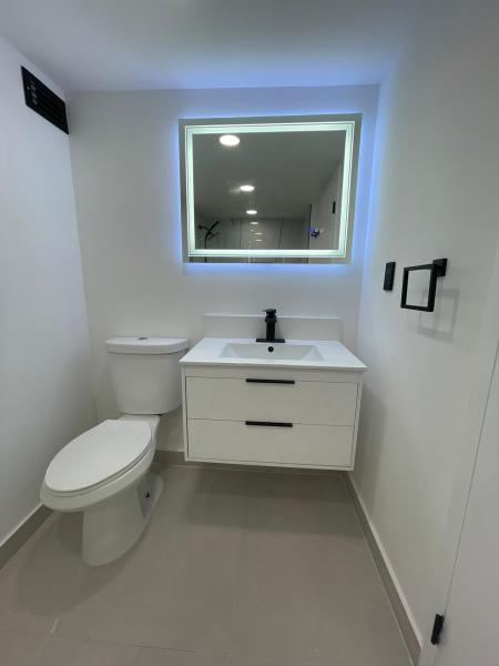  Condo & Townhome Photos