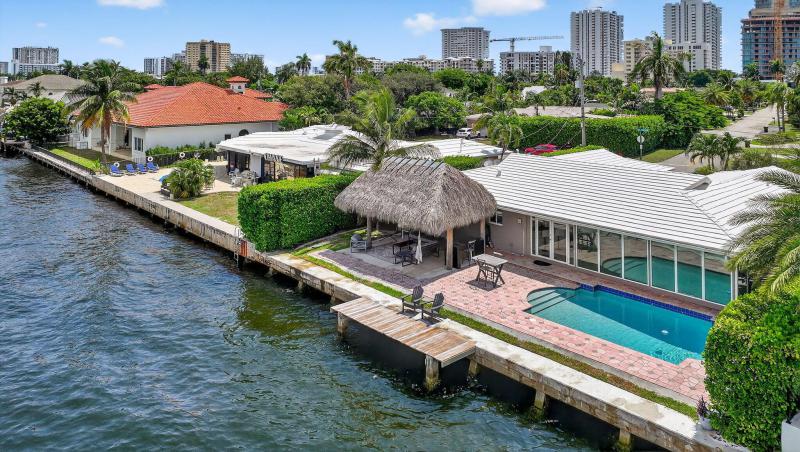  Single Family Homes Photo 3:  Lauderdale By The Sea,  FL 33062