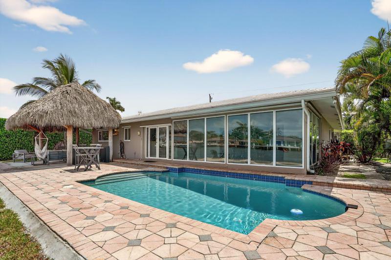  Single Family Homes Photo 45:  Lauderdale By The Sea,  FL 33062