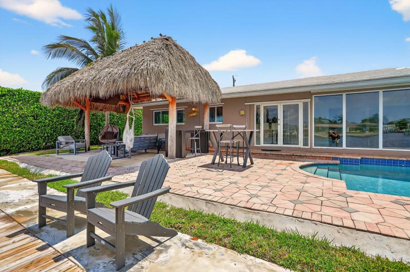  Single Family Homes Photo 46:  Lauderdale By The Sea,  FL 33062