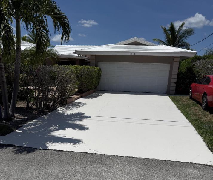  Single Family Homes Photo 5:  Lauderdale By The Sea,  FL 33062