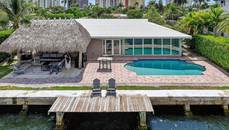  Single Family Homes Photo 52:  Lauderdale By The Sea,  FL 33062