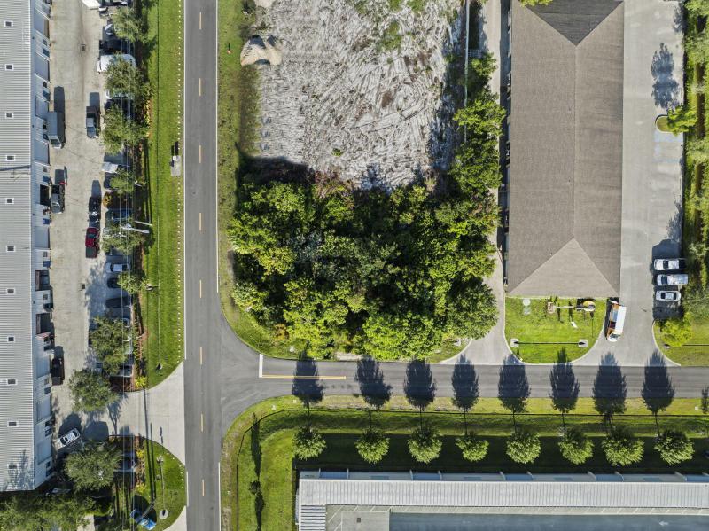  Commercial & Industrial Land Images 