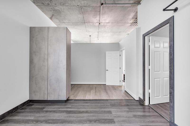  Condo & Townhome Photos