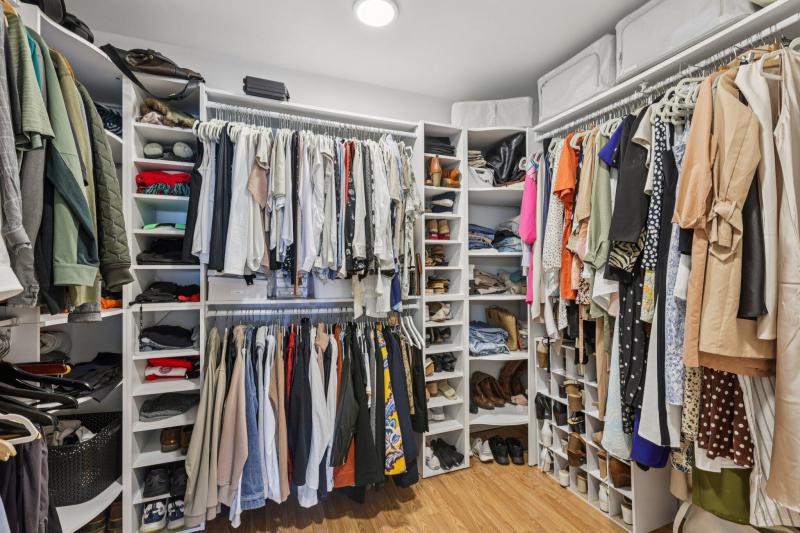  Condo & Townhome Photos