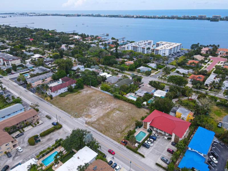  Commercial & Industrial Land Images 