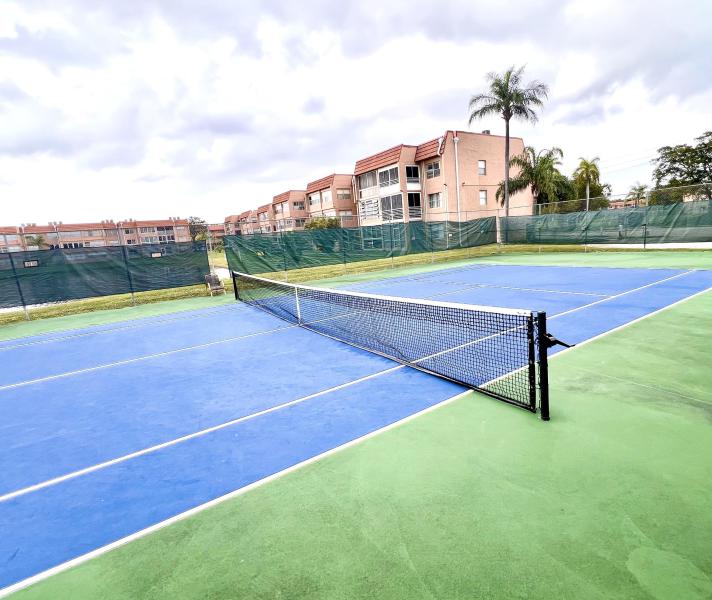  Condo & Townhome Photos