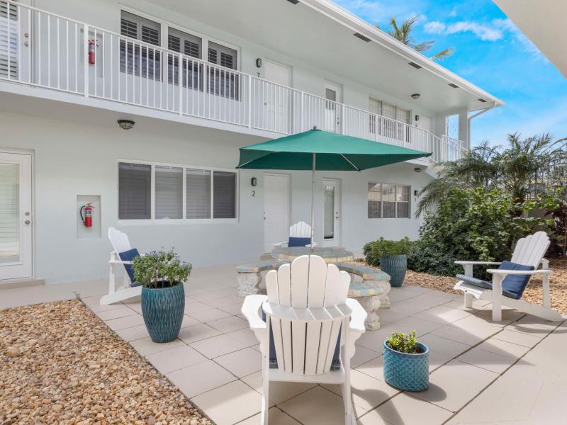  Condo & Townhome Photos