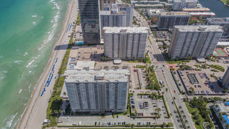  Condo & Townhome Photos