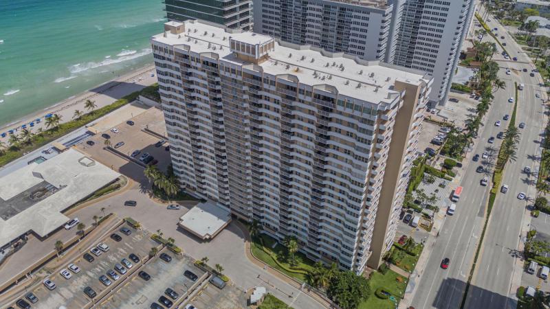  Condo & Townhome Photos