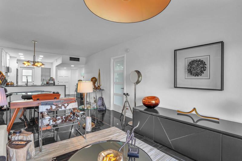  Condo & Townhome Photos