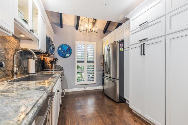  Condo & Townhome Photos