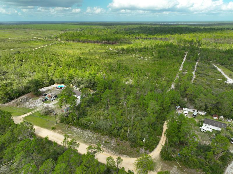  Commercial & Industrial Land Images 