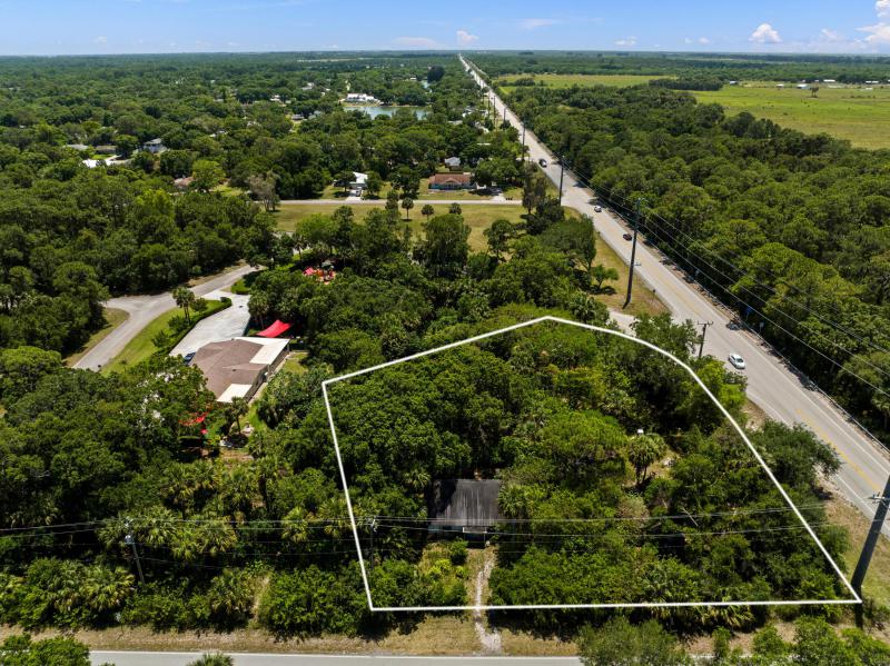  Commercial & Industrial Land Images 