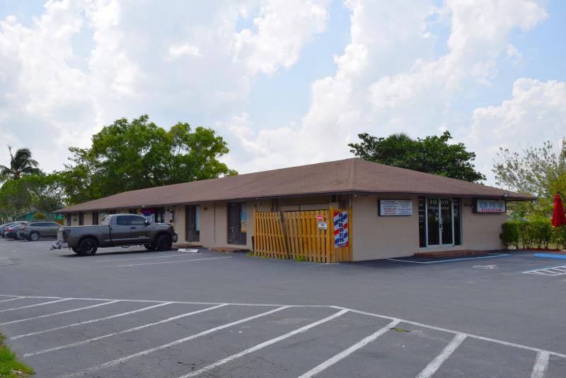  Commercial & Industrial Land Images 