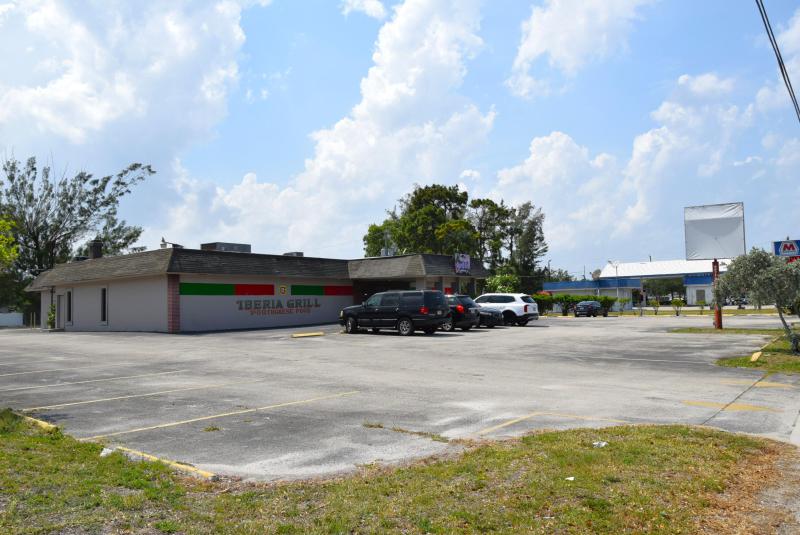  Commercial & Industrial Land Images 