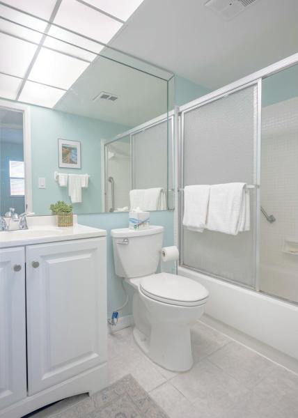  Condo & Townhome Photos