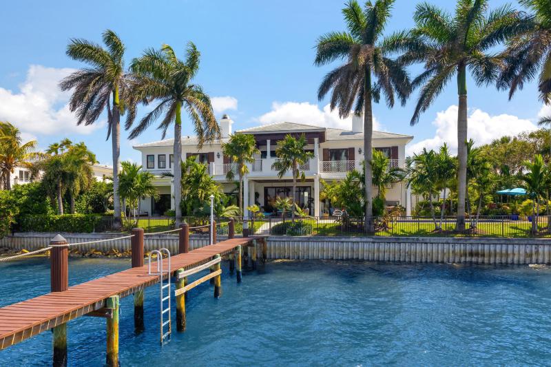  Single Family Homes Photo 2:  Manalapan,  FL 33462