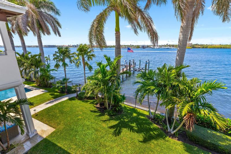  Single Family Homes Photo 52:  Manalapan,  FL 33462