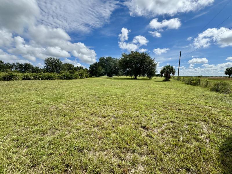  Commercial & Industrial Land Images 