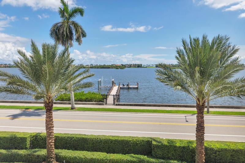  Single Family Homes Photo 32:  West Palm Beach,  FL 33405