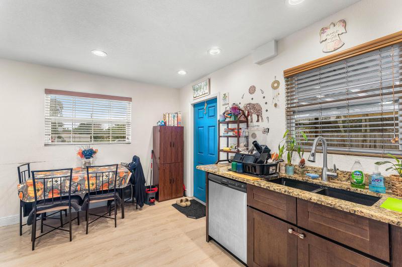 Duplex, Triplex and Fourplex Images