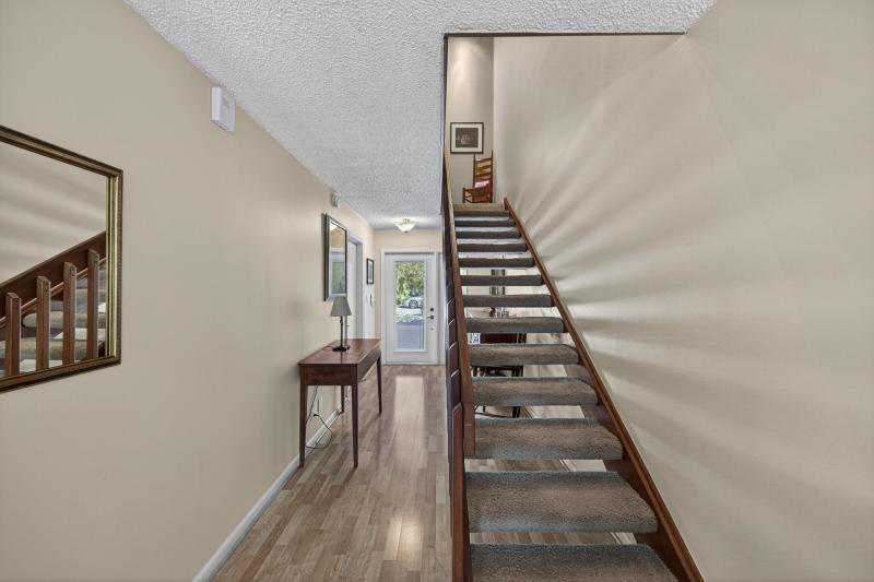 Condo & Townhome Photos