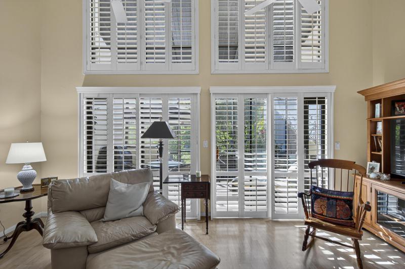  Condo & Townhome Photos
