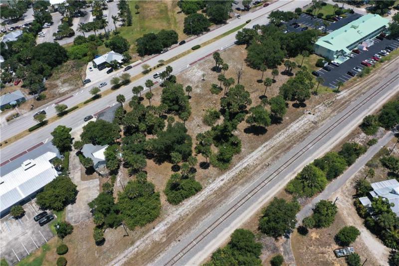  Commercial & Industrial Land Images 